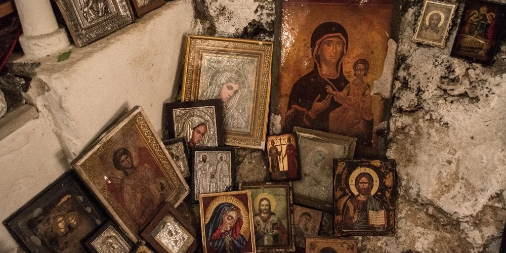 Έντεκα εικόνες σημαντικής αρχαιολογικής αξίας εκλάπησαν από εκκλησία στην Κόνιτσα